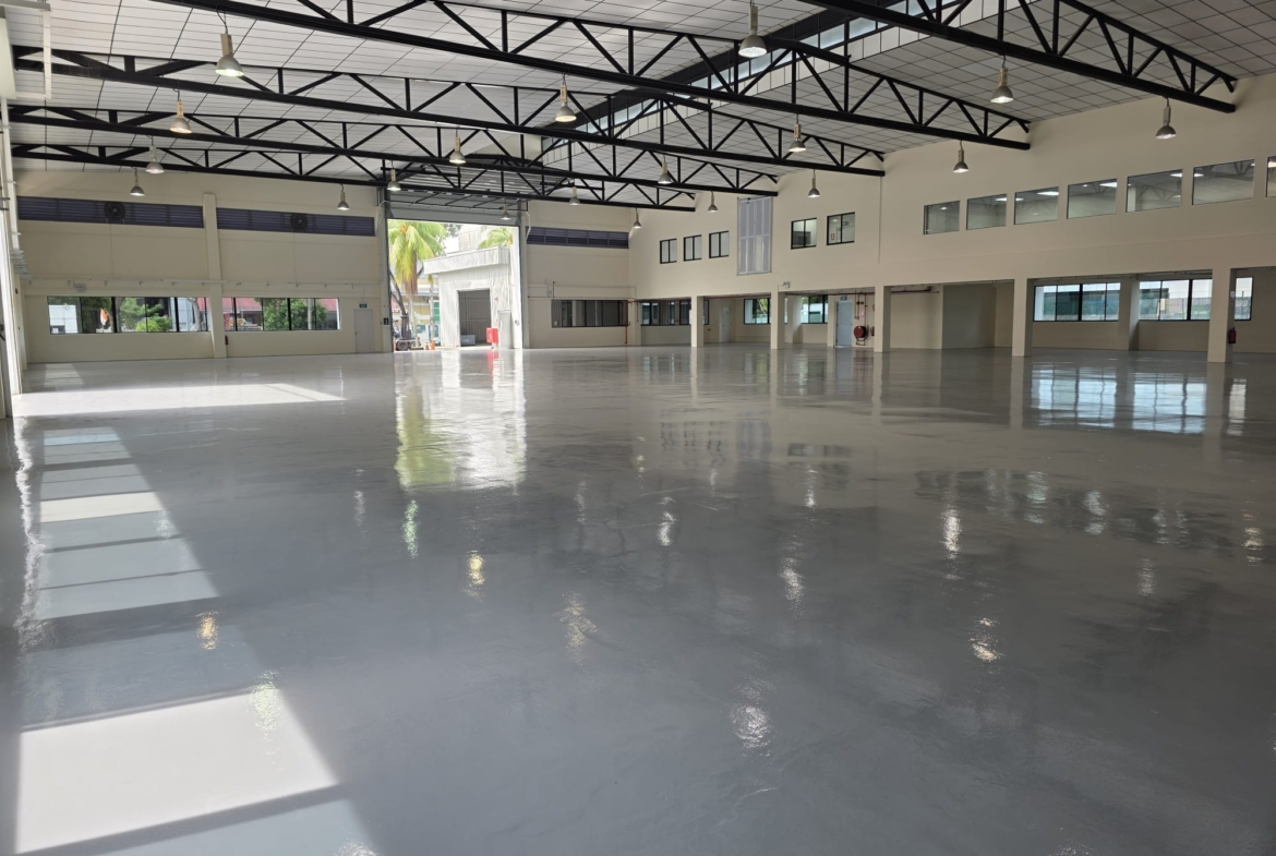 B2 factory rental at Woodlands