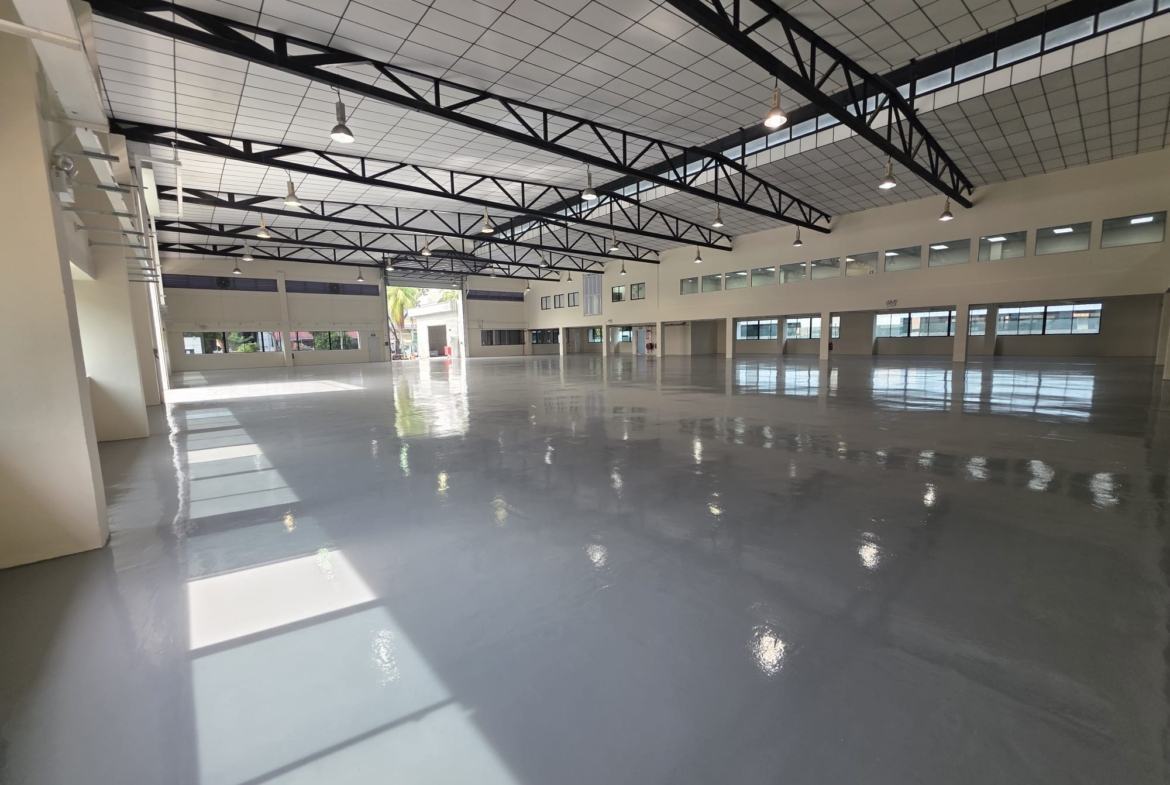 B2 factory rental at Woodlands Terrace