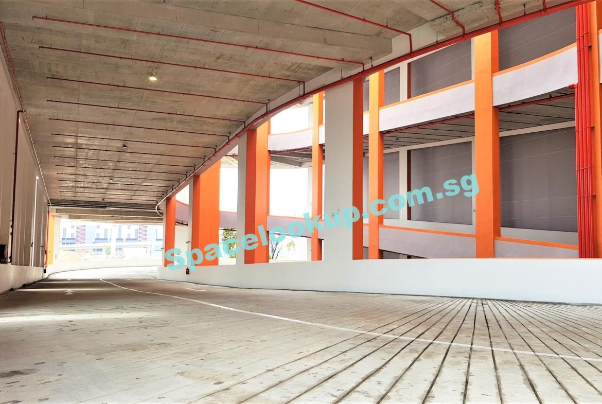 Ramp up warehouse for rent at Pioneer